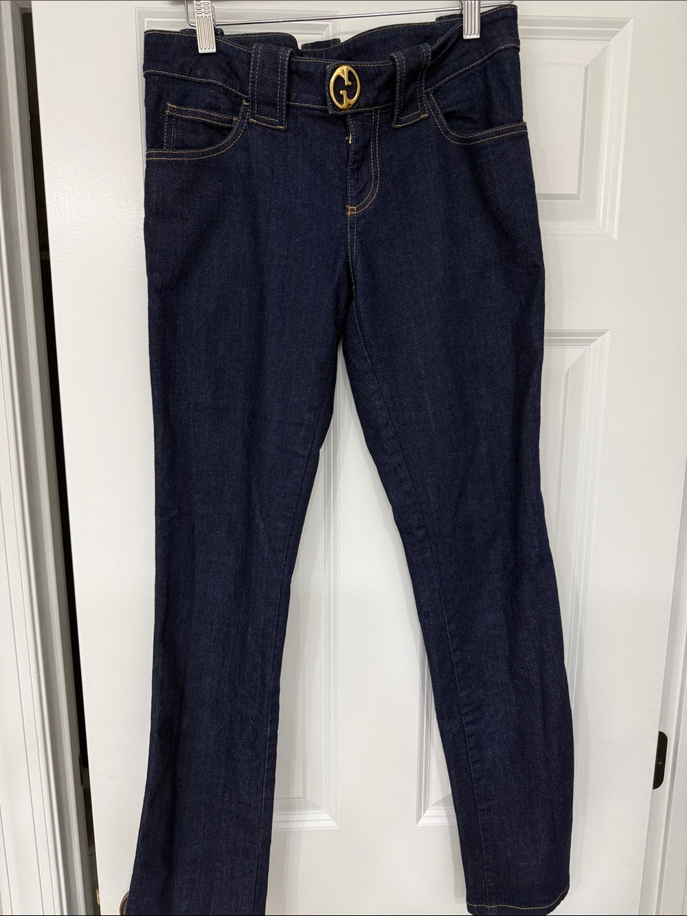 Gucci Dark Blue Straight women’s Leg Jeans with Gold Logo Buckle
